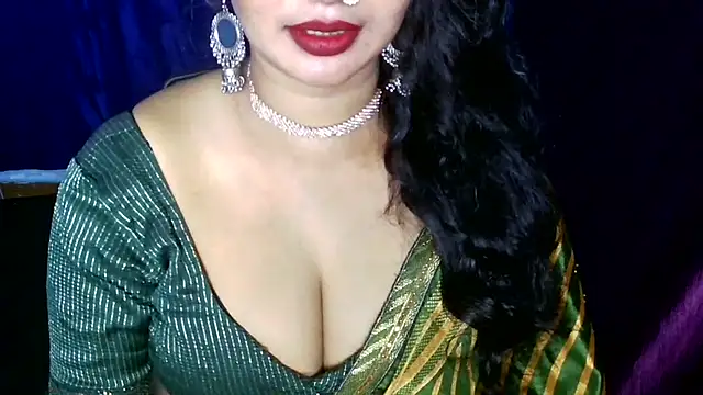 Snapshot of QUEEN_SAKHI- chatting on July 21, 4:42 pm QUEEN SAKHI- online show from July 21, 4:42 pm