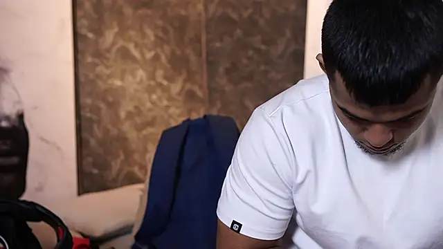 Thiago Valente online show from October 21, 12:50 pm