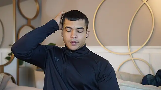 Thiago Valente online show from October 29, 1:02 pm