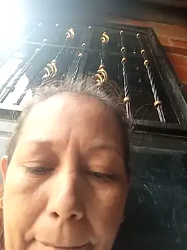 Snapshot of marinita13 chatting on June 16, 6:54 pm marinita13 online show from June 16, 6:54 pm