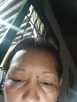 Snapshot of marinita13 chatting on June 20, 2:14 am marinita13 online show from June 20, 2:14 am