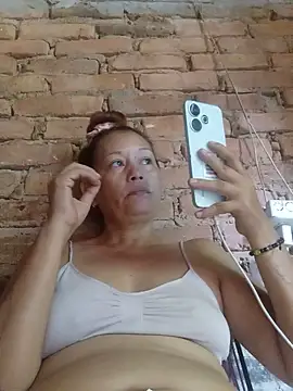 Snapshot of marinita13 chatting on July 9, 1:26 pm marinita13 online show from July 9, 1:26 pm