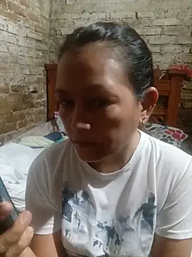 Snapshot of marinita13 chatting on July 23, 2:09 am marinita13 online show from July 23, 2:09 am
