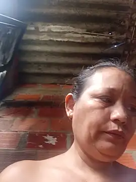 Snapshot of marinita13 chatting on July 27, 12:34 pm marinita13 online show from July 27, 12:34 pm