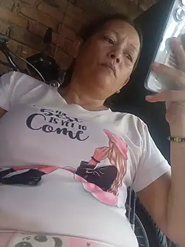 Snapshot of marinita13 chatting on July 28, 10:09 pm marinita13 online show from July 28, 10:09 pm