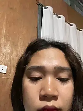 Snapshot of slut_clio chatting on February 25, 12:04 pm slut clio online show from February 25, 12:04 pm