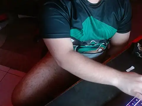 Snapshot of Luacsboy22 chatting on October 29, 10:11 pm Luacsboy22 online show from October 29, 10:11 pm