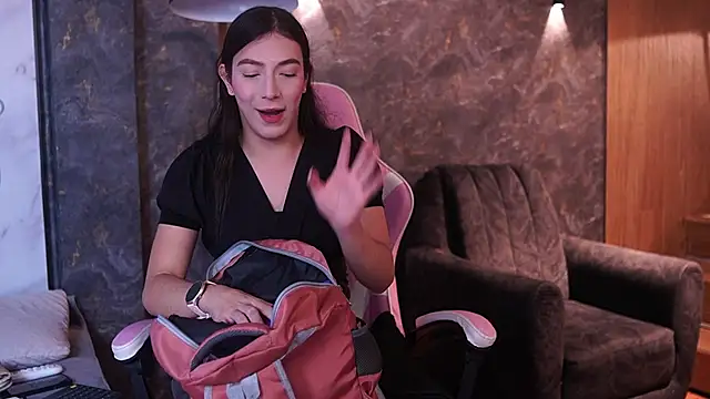 Ariaa Isabell online show from January 16, 6:23 pm