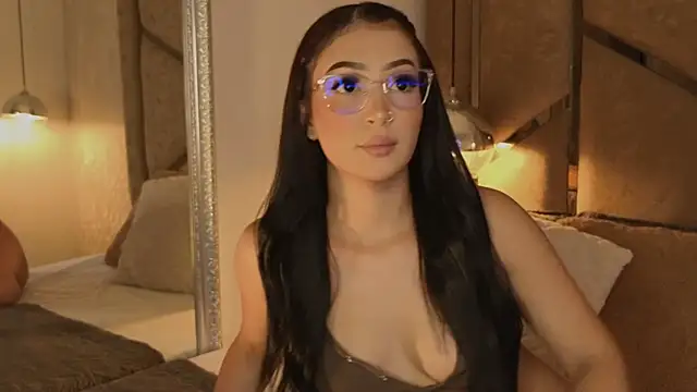 scarlethlux online show from June 18, 5:51 am