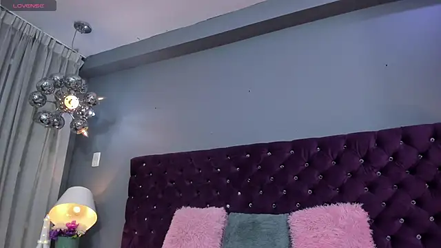 RedAngel1- online show from September 27, 4:06 am