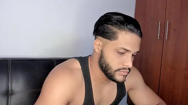 Pier Simons online show from November 19, 9:20 am