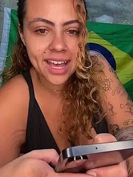 Snapshot of Chloe_Leaozinho chatting on June 14, 2:41 pm Chloe Leaozinho online show from June 14, 2:41 pm