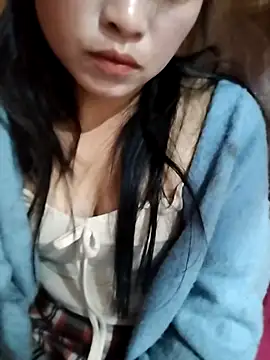 Tiyir597 online show from May 1, 2:32 pm