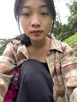 Snapshot of Phayphay77 chatting on November 7, 12:21 am Phayphay77 online show from November 7, 12:21 am