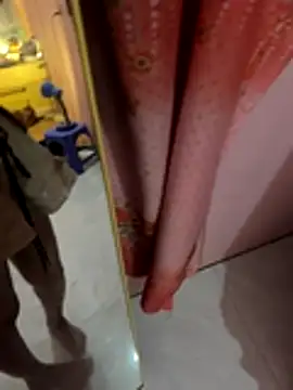 Snapshot of Phayphay77 chatting on November 19, 1:33 pm Phayphay77 online show from November 19, 1:33 pm