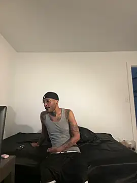 bamfbobbybrown online show from August 7, 12:01 am