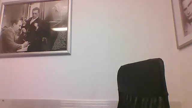 Snapshot of FROCETTO93 chatting on April 14, 7:03 am FROCETTO93 online show from April 14, 7:03 am