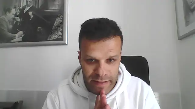 Snapshot of FROCETTO93 chatting on April 27, 12:14 pm FROCETTO93 online show from April 27, 12:14 pm