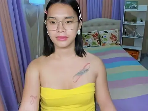 SeductiveAppleTS online show from May 19, 5:36 am