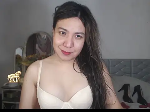 stellahugeX online show from December 22, 2:30 am