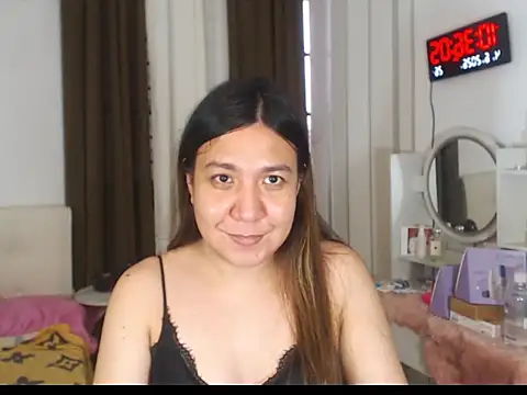 Snapshot of stellahugeX chatting on June 4, 2:39 am stellahugeX online show from June 4, 2:39 am