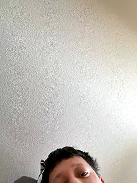 Snapshot of grego0007 chatting on December 18, 8:31 am grego0007 online show from December 18, 8:31 am