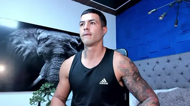 andres-clark92 online show from January 11, 5:29 pm