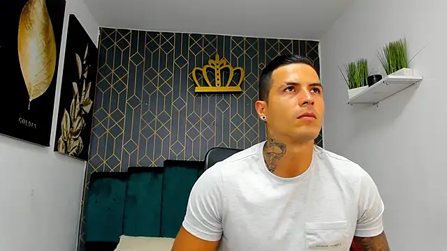 andres-clark92 online show from May 9, 11:21 pm