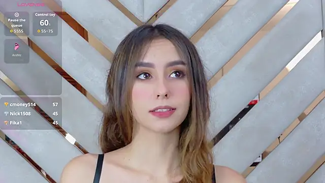 Sarah-Grace online show from April 29, 12:48 am