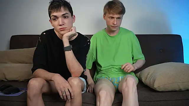 MattyandAiden online show from December 4, 6:49 pm