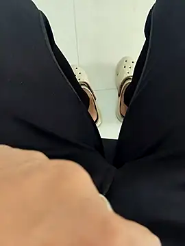 ddllrr224 online show from November 5, 5:40 am