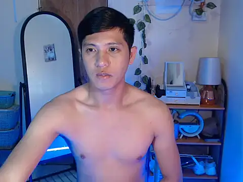 Snapshot of darryl_hugecok chatting on July 31, 5:34 pm darryl hugecok online show from July 31, 5:34 pm