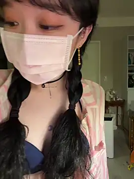 Snapshot of Etherealcat33 chatting on December 15, 4:33 pm Etherealcat33 online show from December 15, 4:33 pm