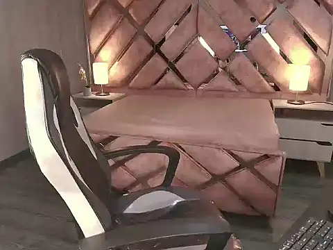 Alyssa Brynn1 online show from December 17, 8:26 pm