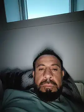 Snapshot of mykelem chatting on July 18, 8:23 pm mykelem online show from July 18, 8:23 pm