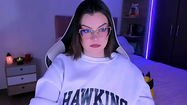 OphelianaRose33 online show from November 17, 8:03 pm