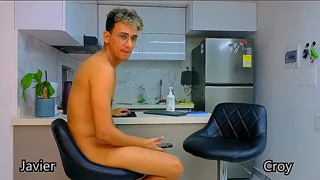 Snapshot of twoboyssex chatting on May 16, 2:19 am twoboyssex online show from May 16, 2:19 am