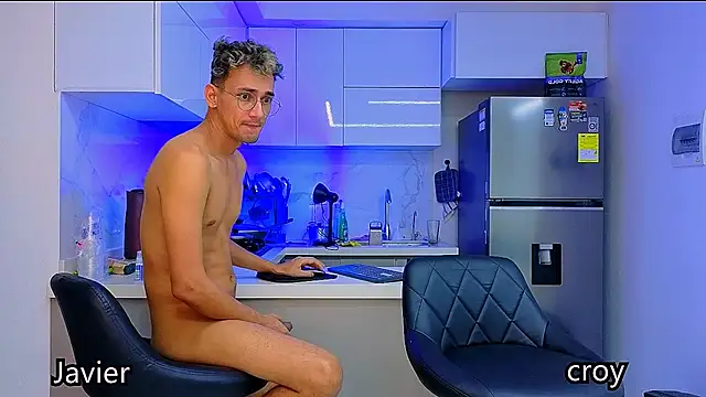 Snapshot of twoboyssex chatting on June 15, 10:50 am twoboyssex online show from June 15, 10:50 am