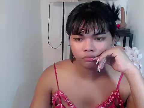 Snapshot of FROXXX21 chatting on June 7, 5:22 am FROXXX21 online show from June 7, 5:22 am
