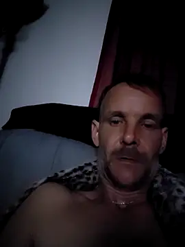 Snapshot of Hungwell1515 chatting on February 12, 11:16 am Hungwell1515 online show from February 12, 11:16 am