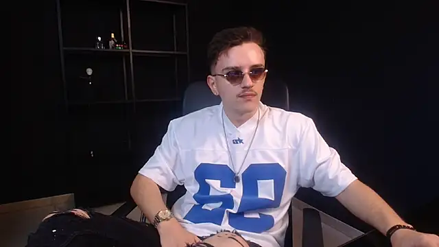 FelixStarkk online show from June 6, 4:39 am