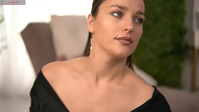 FreyaHeart online show from October 12, 6:23 am