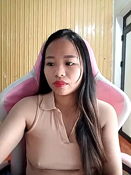 Snapshot of Na_na90 chatting on May 8, 12:49 am Na na90 online show from May 8, 12:49 am