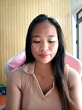 Snapshot of Na_na90 chatting on June 3, 12:35 am Na na90 online show from June 3, 12:35 am