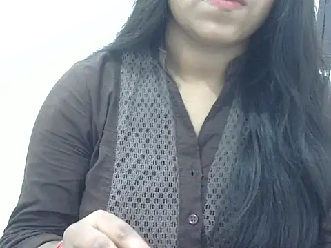 Snapshot of LIYO_ chatting on June 28, 6:52 am LIYO online show from June 28, 6:52 am