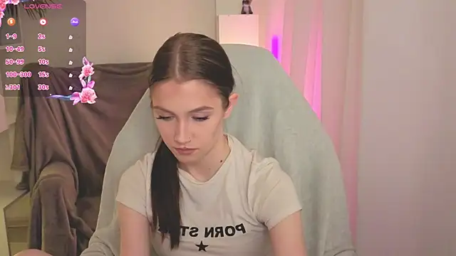 Snapshot of LexyStars chatting on October 2, 5:36 am LexyStars online show from October 2, 5:36 am