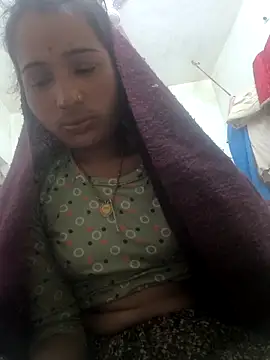 Snapshot of Hot_raaani chatting on December 15, 10:14 pm Hot raaani online show from December 15, 10:14 pm