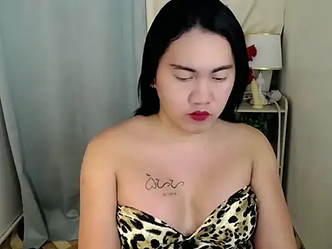 Snapshot of Mocha_hugecockxx chatting on September 22, 9:00 am Mocha hugecockxx online show from September 22, 9:00 am