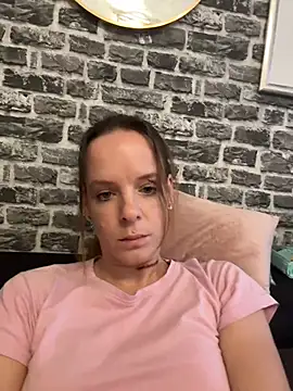 Snapshot of SexyMilf_37 chatting on November 1, 2:41 pm SexyMilf 37 online show from November 1, 2:41 pm