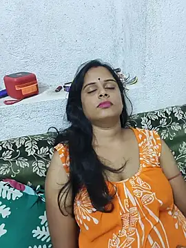 Snapshot of Hot-Riya001 chatting on June 7, 8:01 pm Hot-Riya001 online show from June 7, 8:01 pm